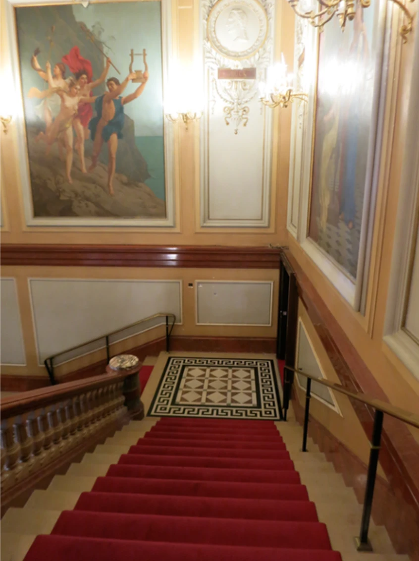 GE_emmanuelle-zem-rohner-peintre-decor-escalier.png