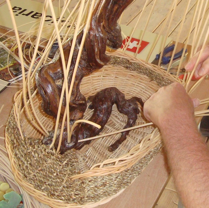 VD_michel-quebatte-vannier-main.jpg