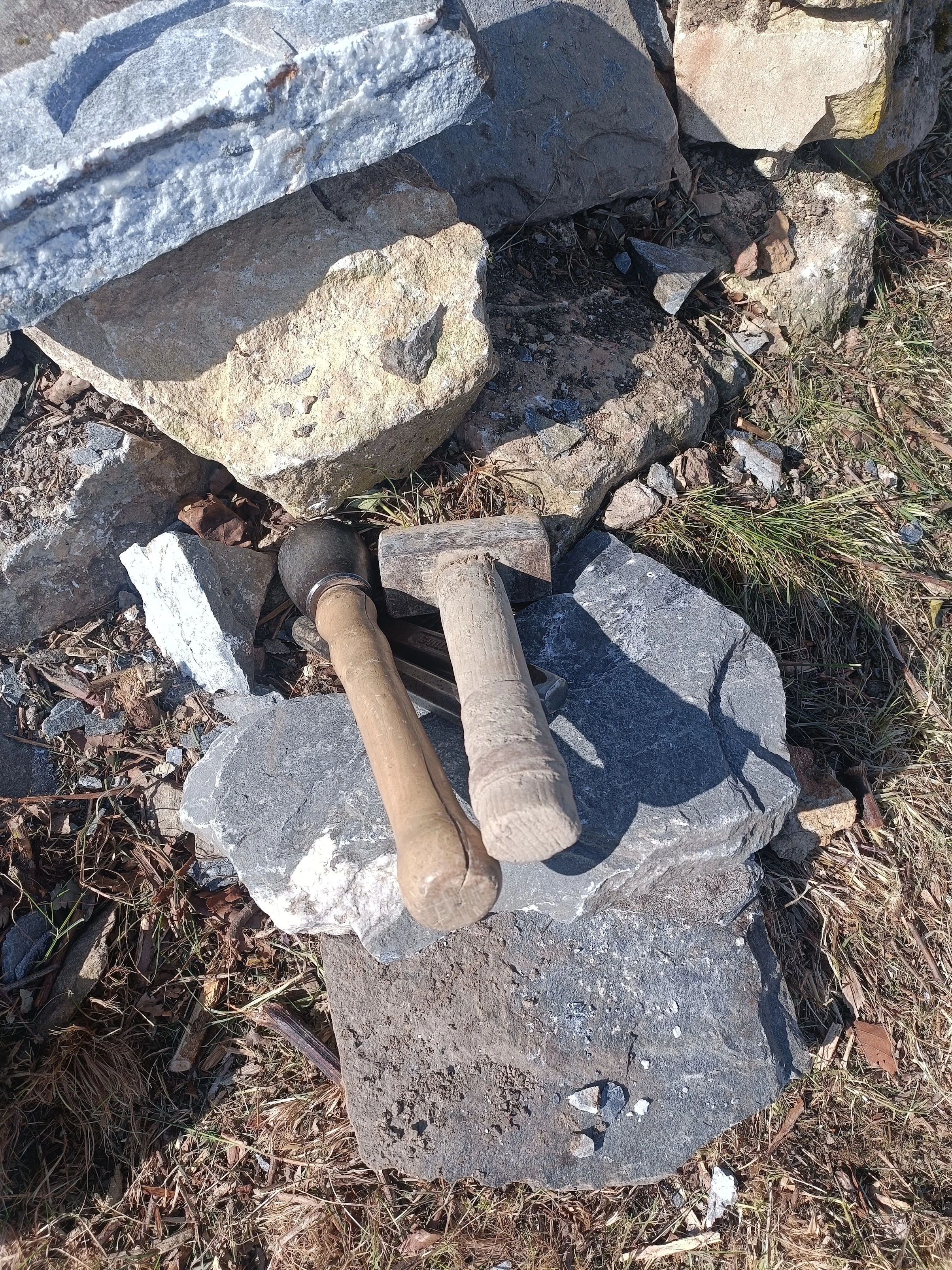 VD-Yoann-Chauvy-muretier-outils