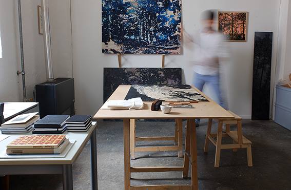 VD_simon-kroug-graveur-atelier.jpg