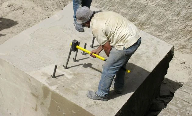 GE_Mello Benoit_Taille-de-pierre_Metiers-d-art_ASMA_Carriere-jardin-botanique.jpg