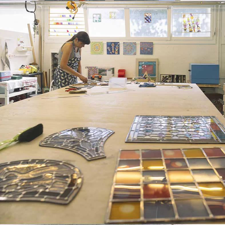VD-Beatrice-Binetruy-vitrailliste-atelier