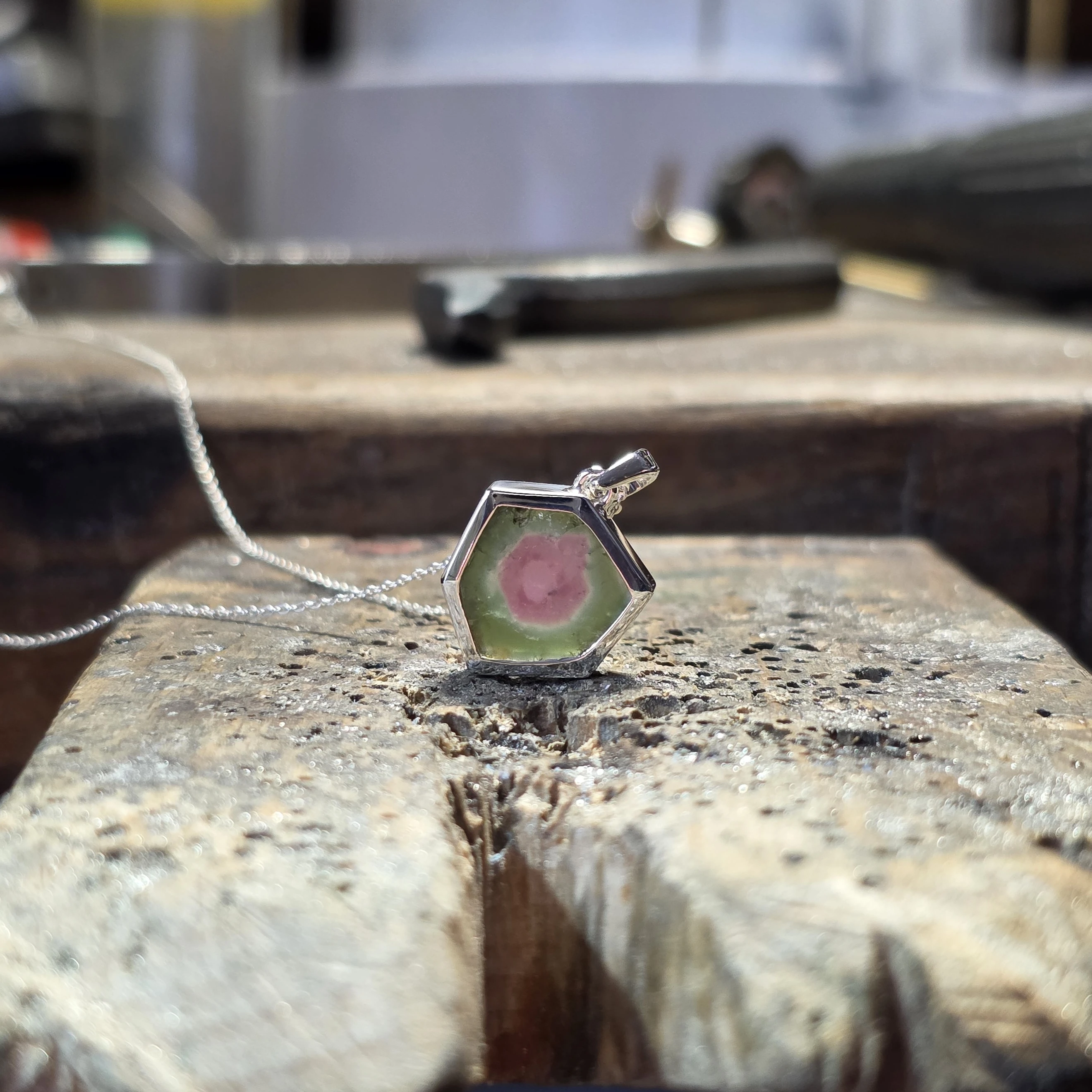 GE-Sandy-Rey-bijoutiere-pendentif.jpg