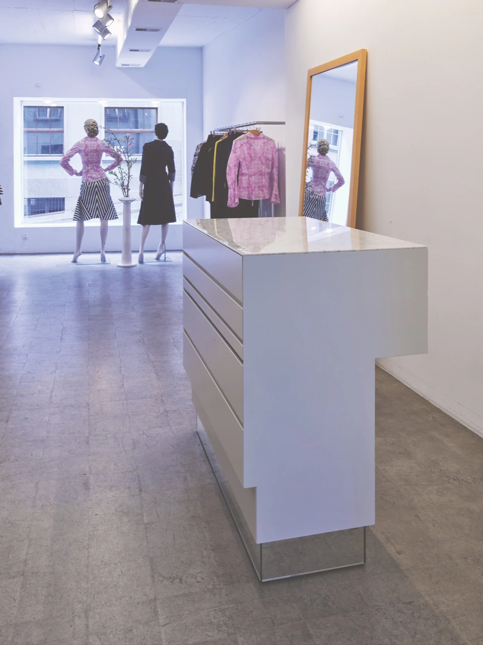 BE_Anja Boije_Andrea Hostettler_Viento_Kunsthandwerk_ Geschaeft.jpg