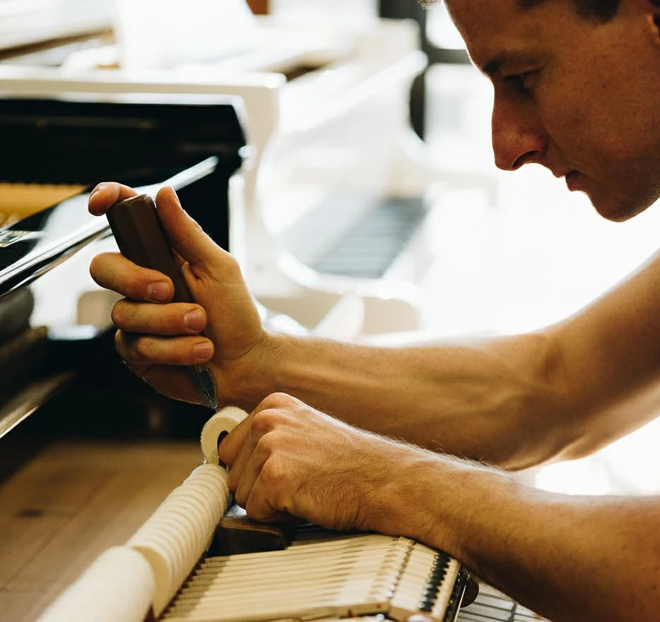 VD_Frank buhler_Photo Emilie Rondez_JEMA_ASMA_Metiers_d_Art_Travail_Vignette.jpg