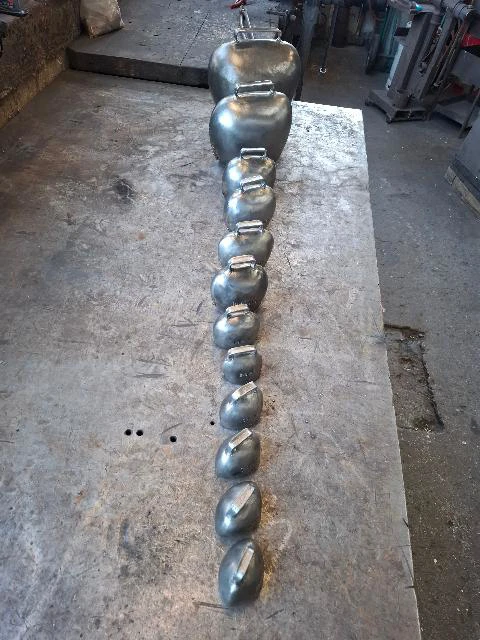 VD-daniel-gebhard-forgeron-sonnetts-série en fabrication.jpeg