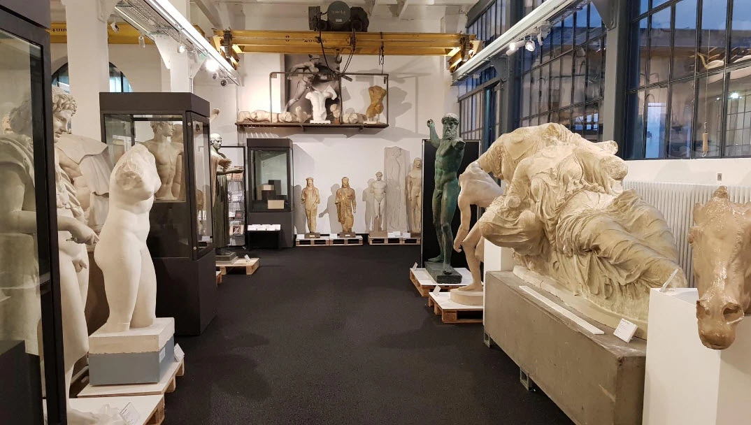 GE_Collection des moulages de l'Université de Genève_Metiers-d-art_ASMA_Atelier.jpg