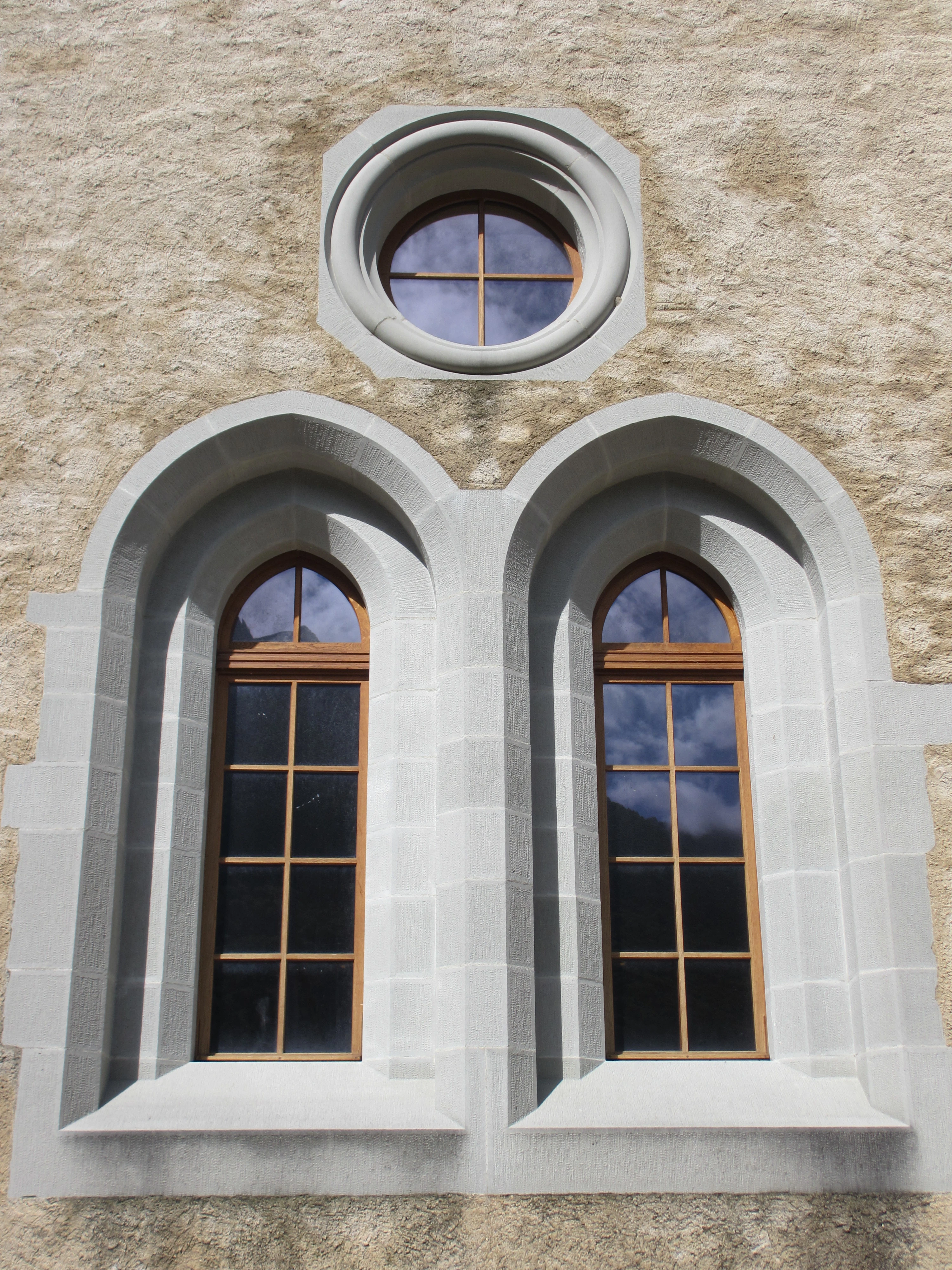 VD-olivier-fawer-tailleur-pierre-facade.jpg