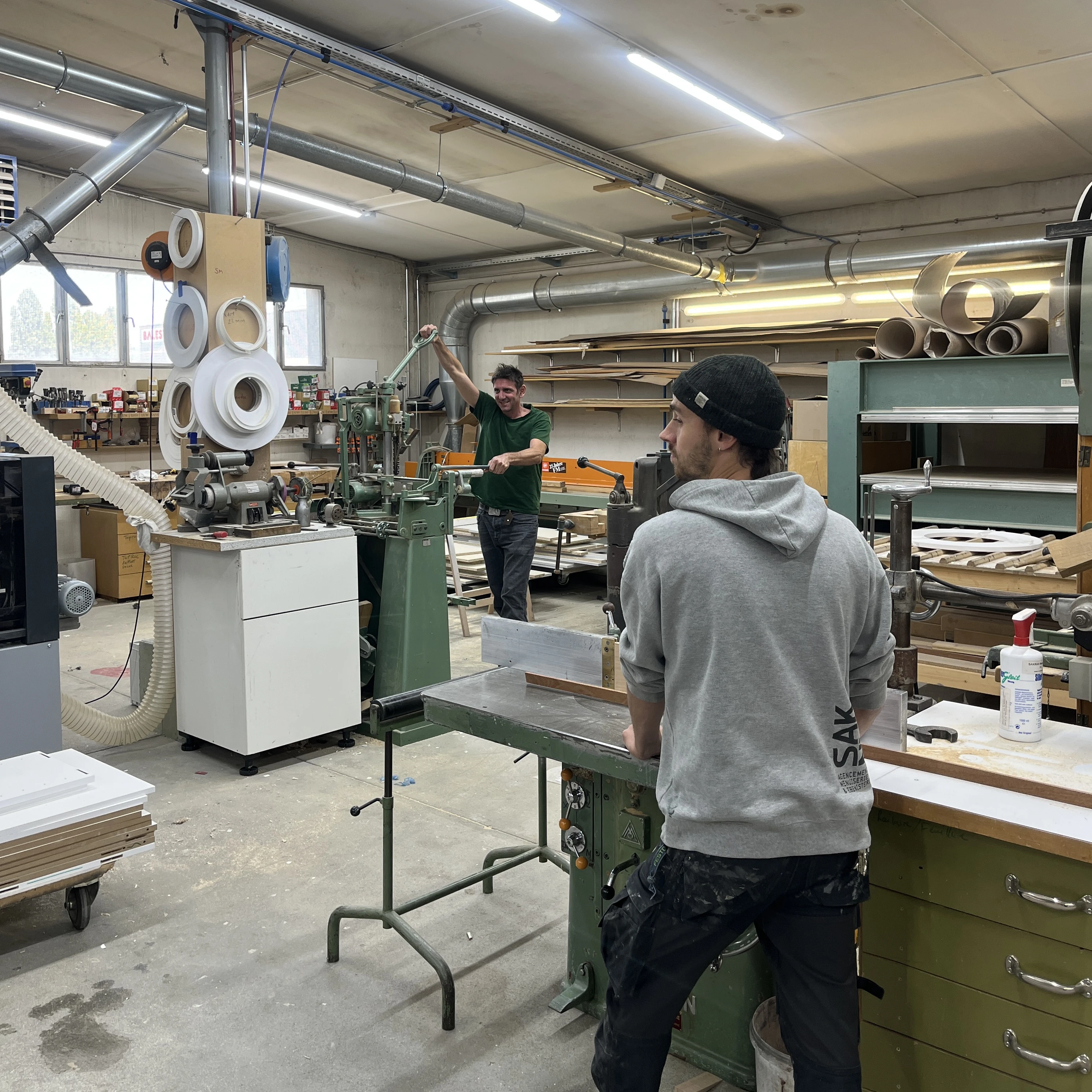GE-Pascal-Sakran-menuisier-atelier.jpg