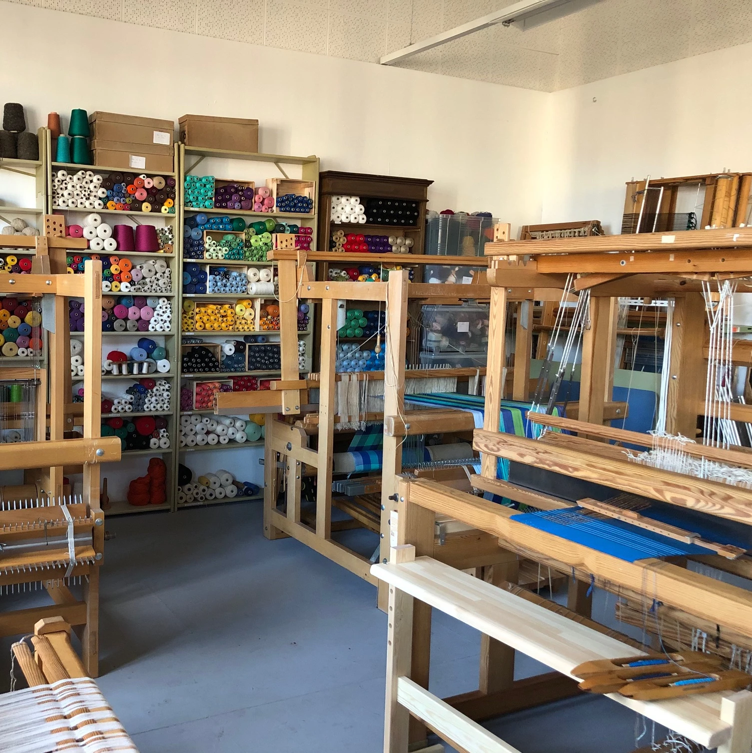 GE-Nicole-Genoud-tisserande-atelier.jpg