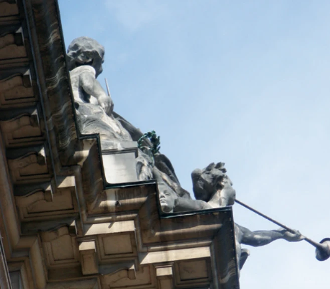 GE_michel-gillabert-sculpteur-pierre-work.png
