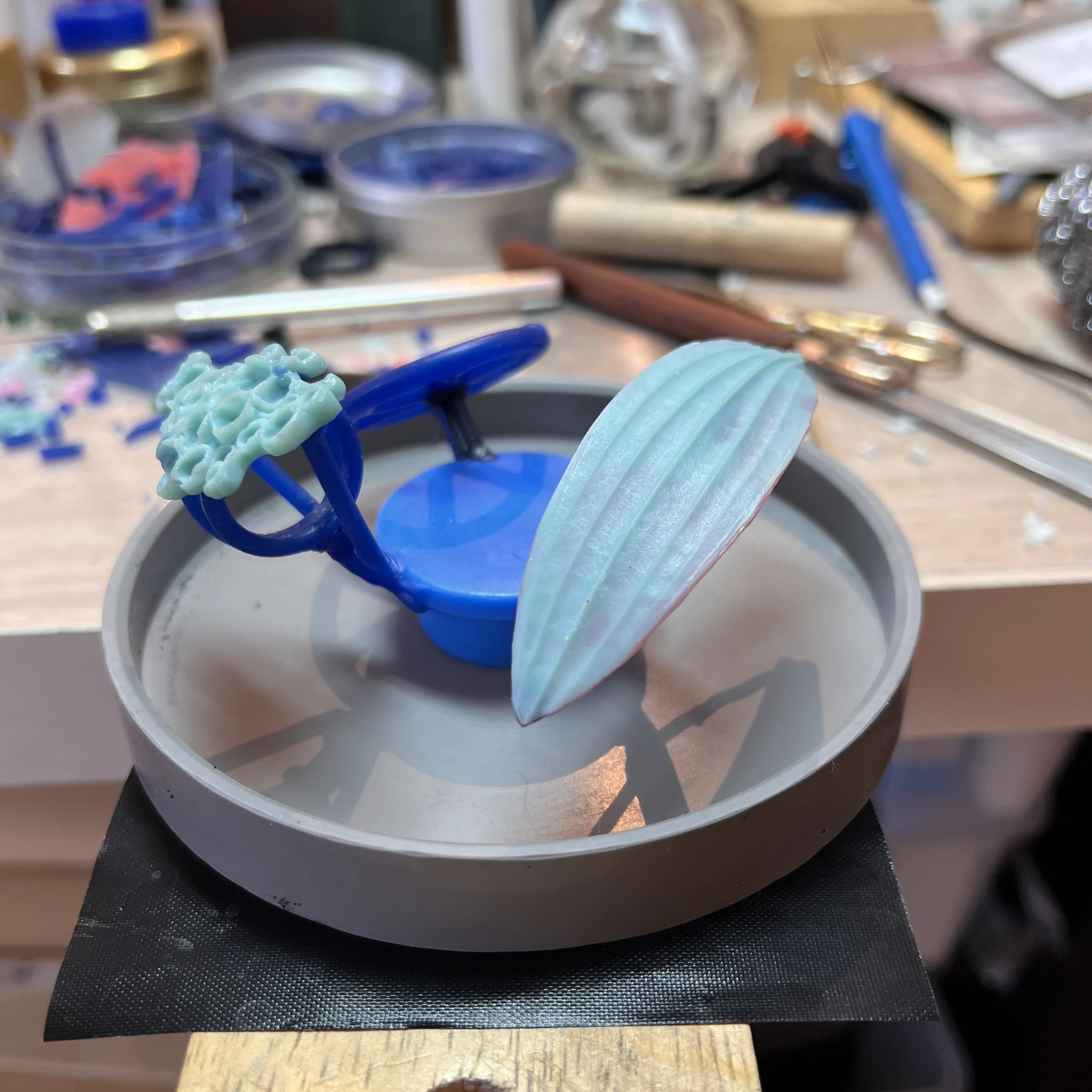 JU-Jane-Bosshard-bijoux-en-cours-1.jpeg