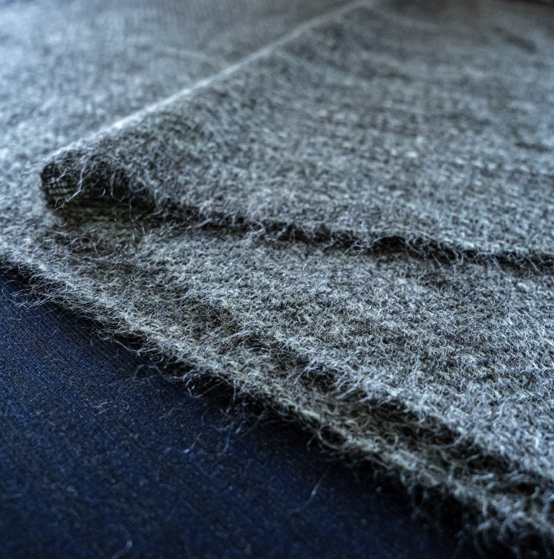 GE_Association_De Fil en Fil_Tisserande_Metiers-d-art_ASMA_Tissage-fini-2.png