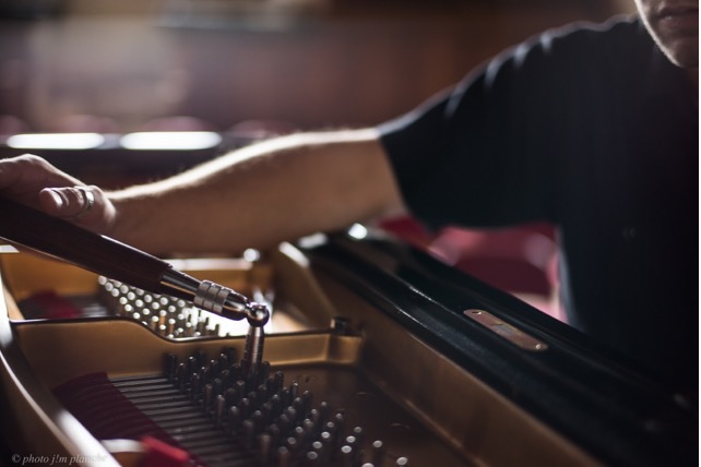 VD_matthias-maurer-facteur-piano-geste.jpg