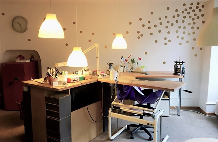 VD_frederique-mottaz-bijoutiere-atelier.jpg