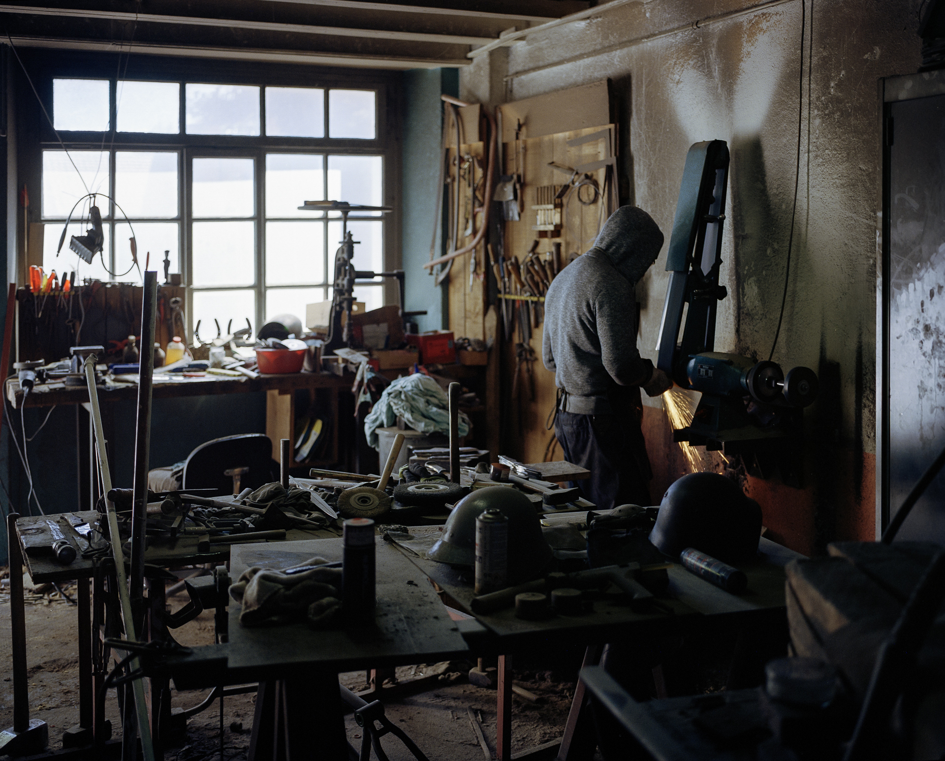 VD-frank-johner-forgeron-atelier©yann-laubscher.jpg