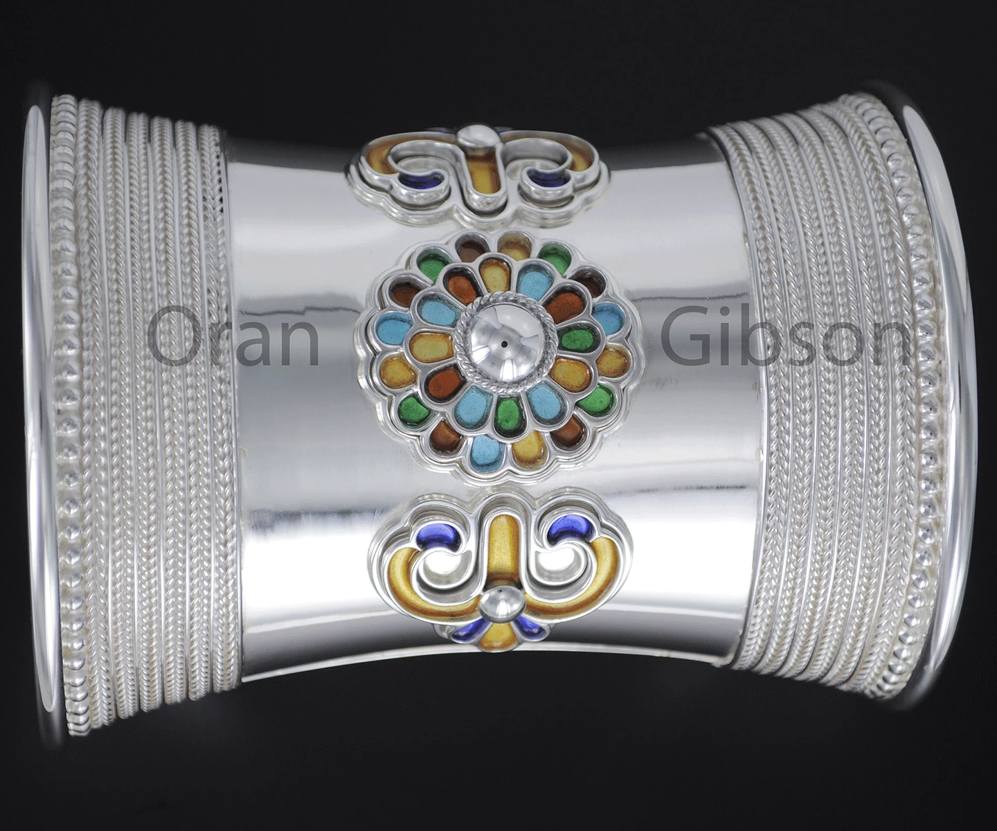 GE_oran-gibson-joaillier-work-2.png