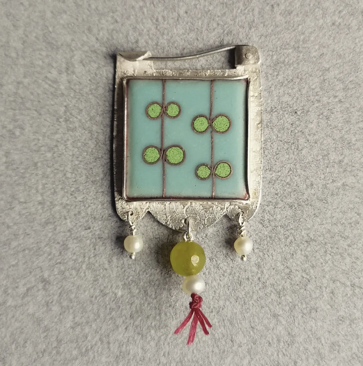 JU-sophie-cattin-morales-bijoutiere-broche.png