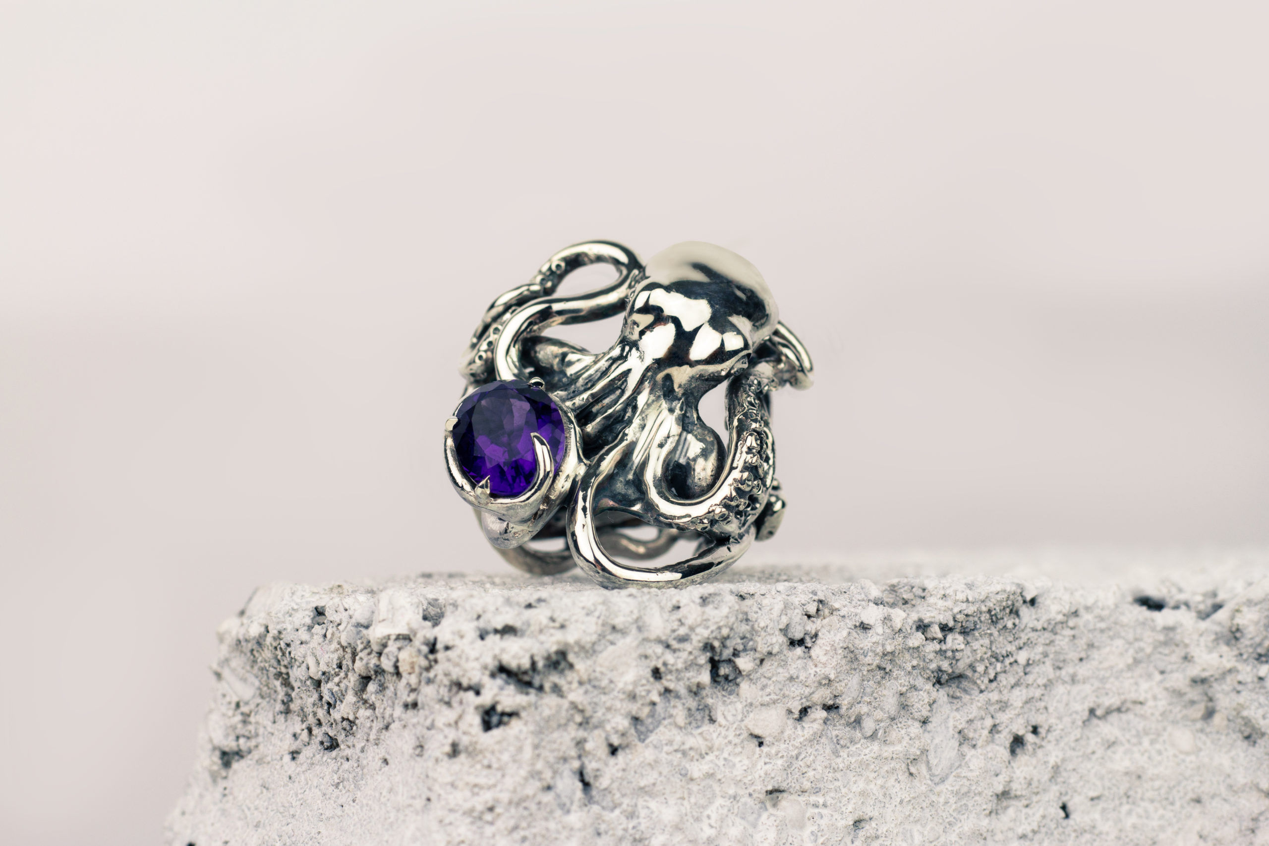 GE-lucas-hage-bijoutier-bague.poulpe.jpg