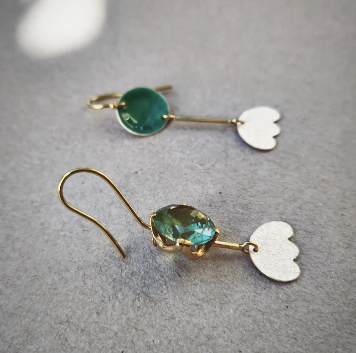 JU-sophie-cattin-morales-bijoutiere-boucles-oreille.png