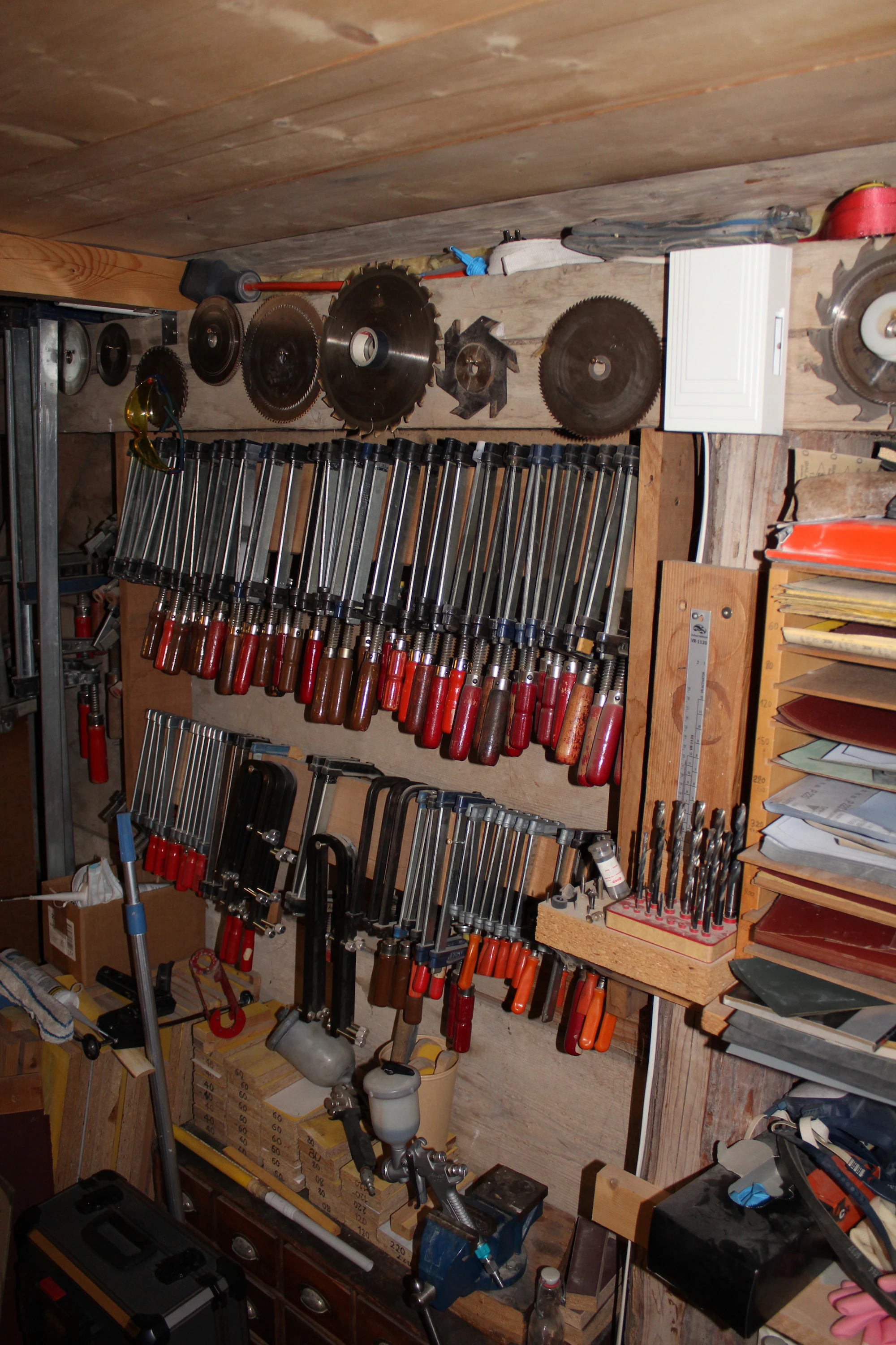 JU_claude-bourquard-luthier-outils.jpg