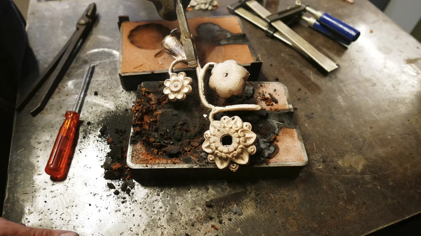 VD_Groupe d’artisans du metal_Fonderie_Ferronnerie_ASMA_Pieces deco.png