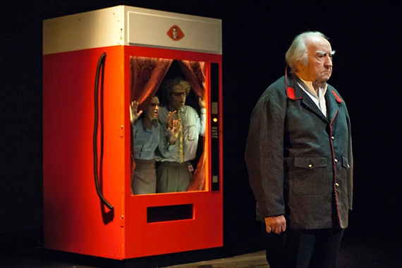VD-Tania-d'Ambrogio-costumiere-work-©Hugues Siegenthaler.jpg