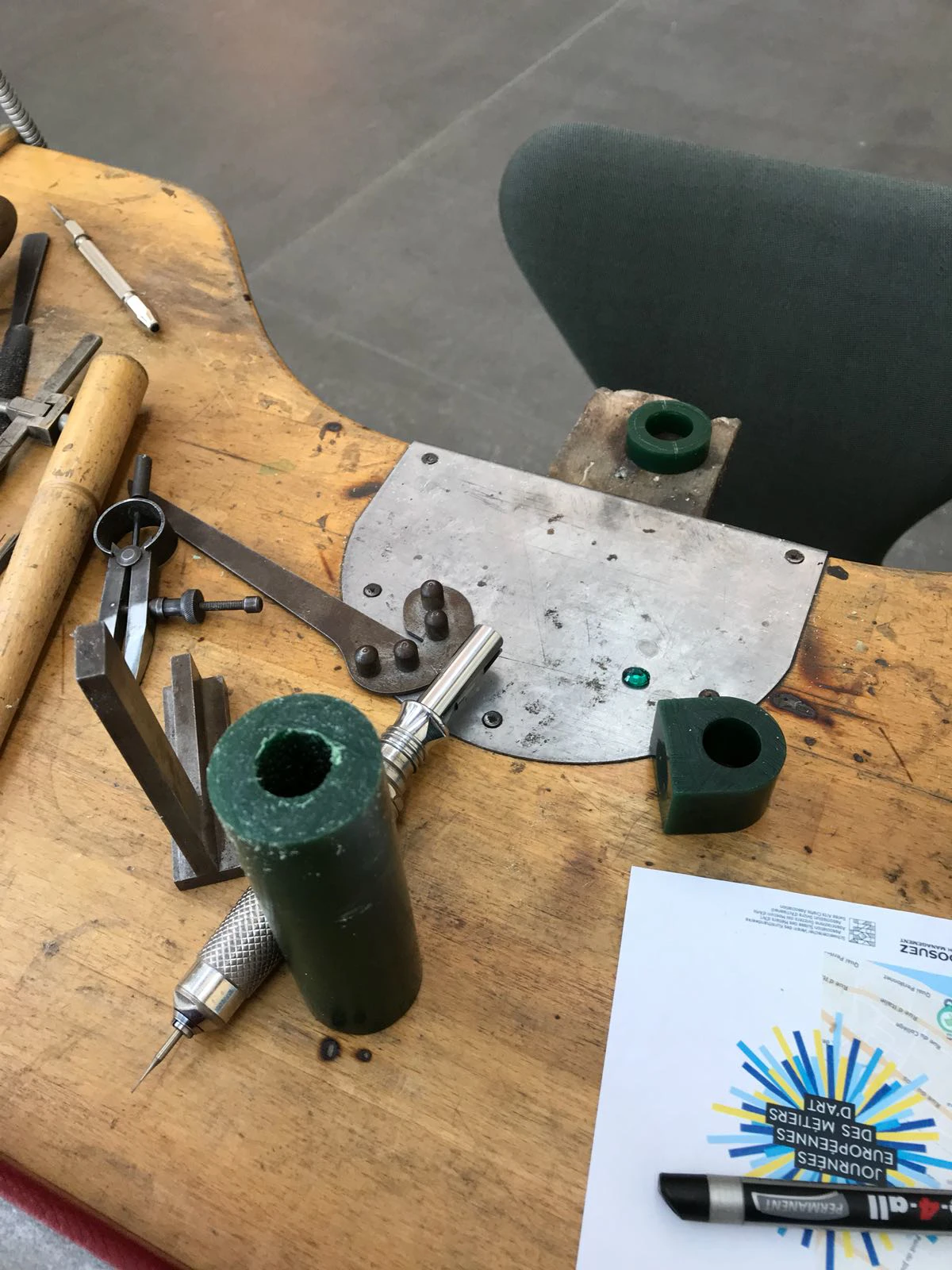 VD_alexandre-iffrich-bijoutier-atelier-JEMA.jpg