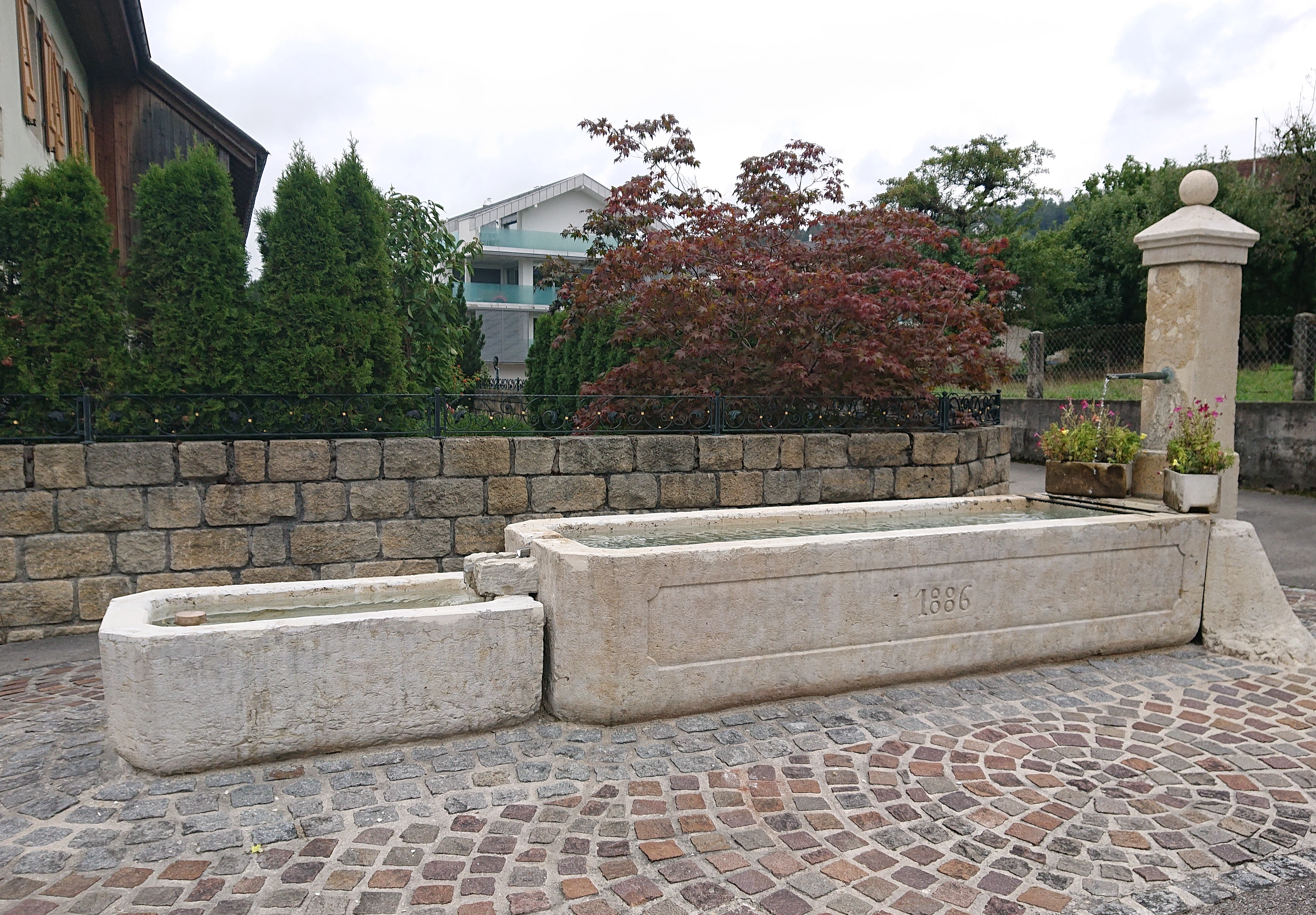 JU_andre-vuille-marbrier-fontaine.png