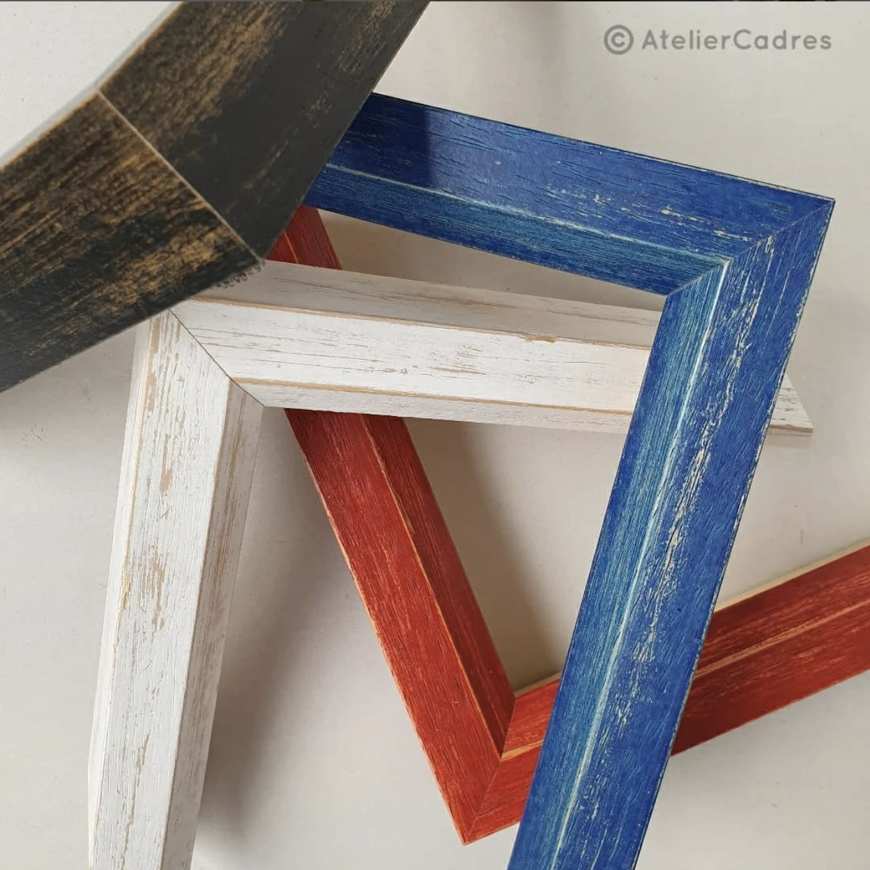 VD_Ariane Honegger_Claire Von Martini_Atelier_Cadres_Encadrement_ASMA_Metiers_d_Art_Travail.png