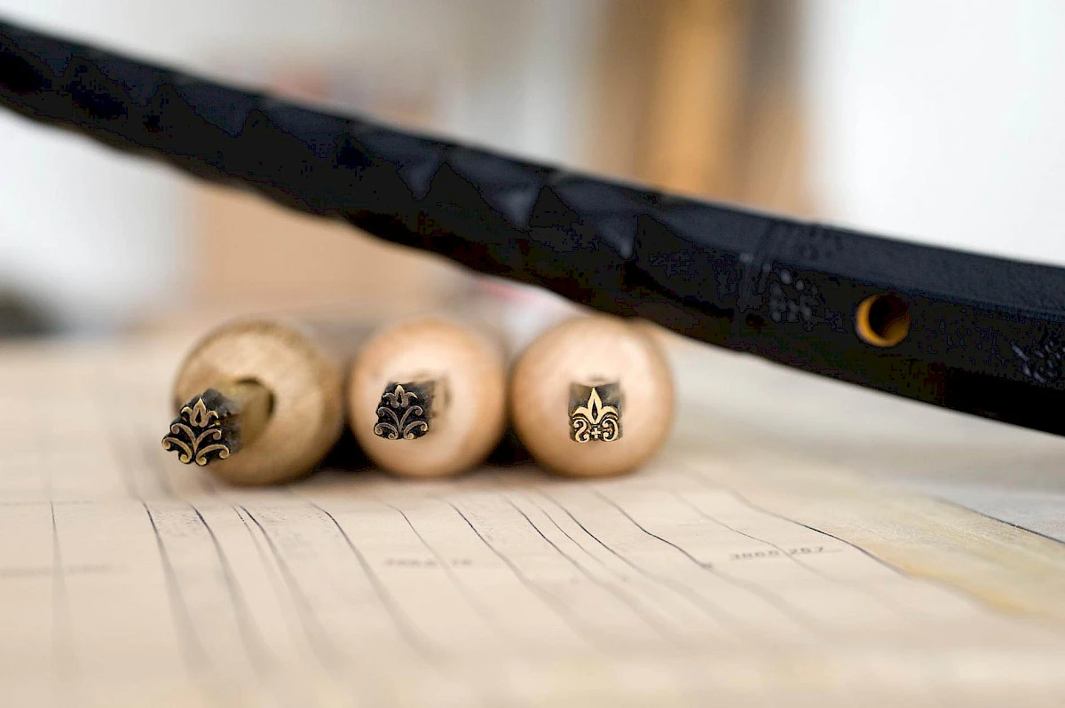 JEMA-ETAK-GEMA_Metal_Photo BE.jpg