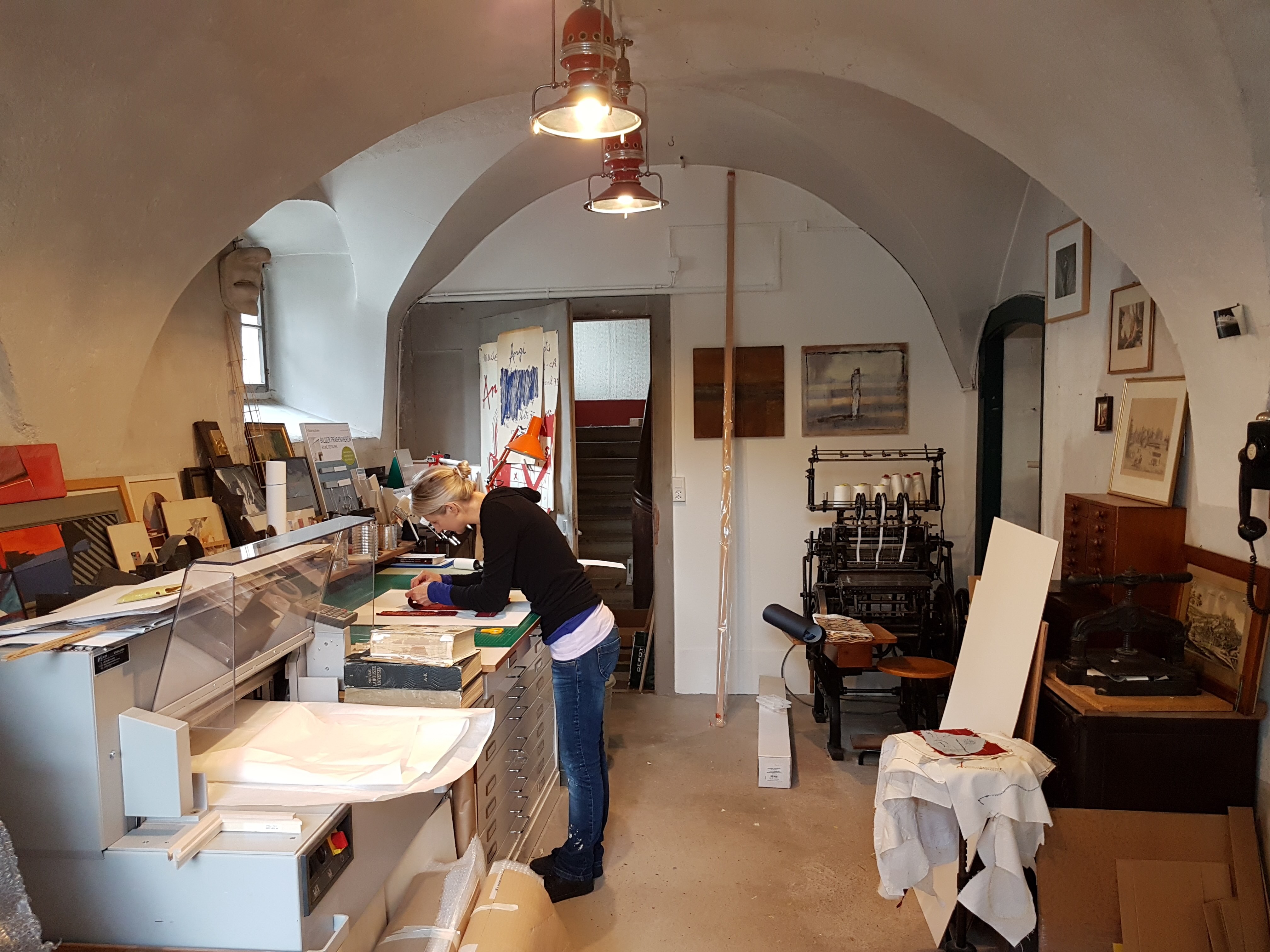 JU_Mylene Angi_Relieuse_Metiers-d-Art_Atelier.jpeg