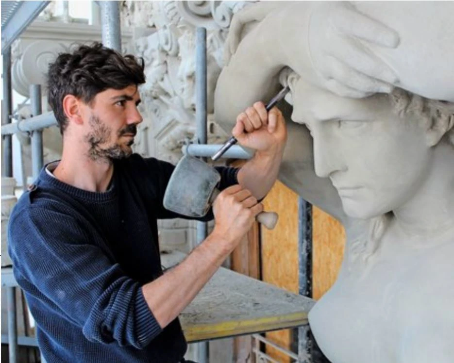 GE_michel-gillabert-sculpteur-pierre-geste-©regula-eckert.jpg