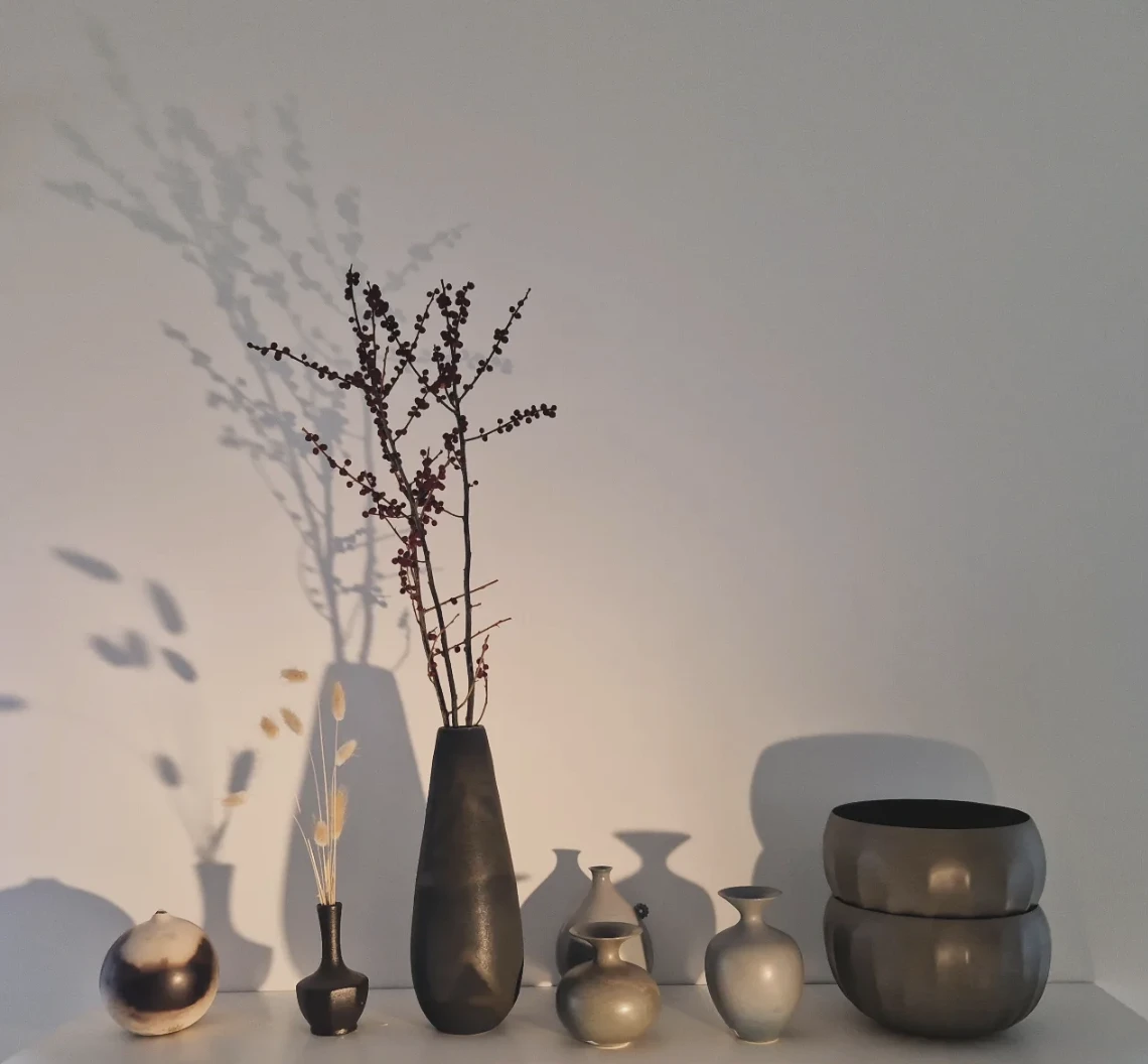 GE-nathalie-insomby-ceramiste-vases.jpg.png