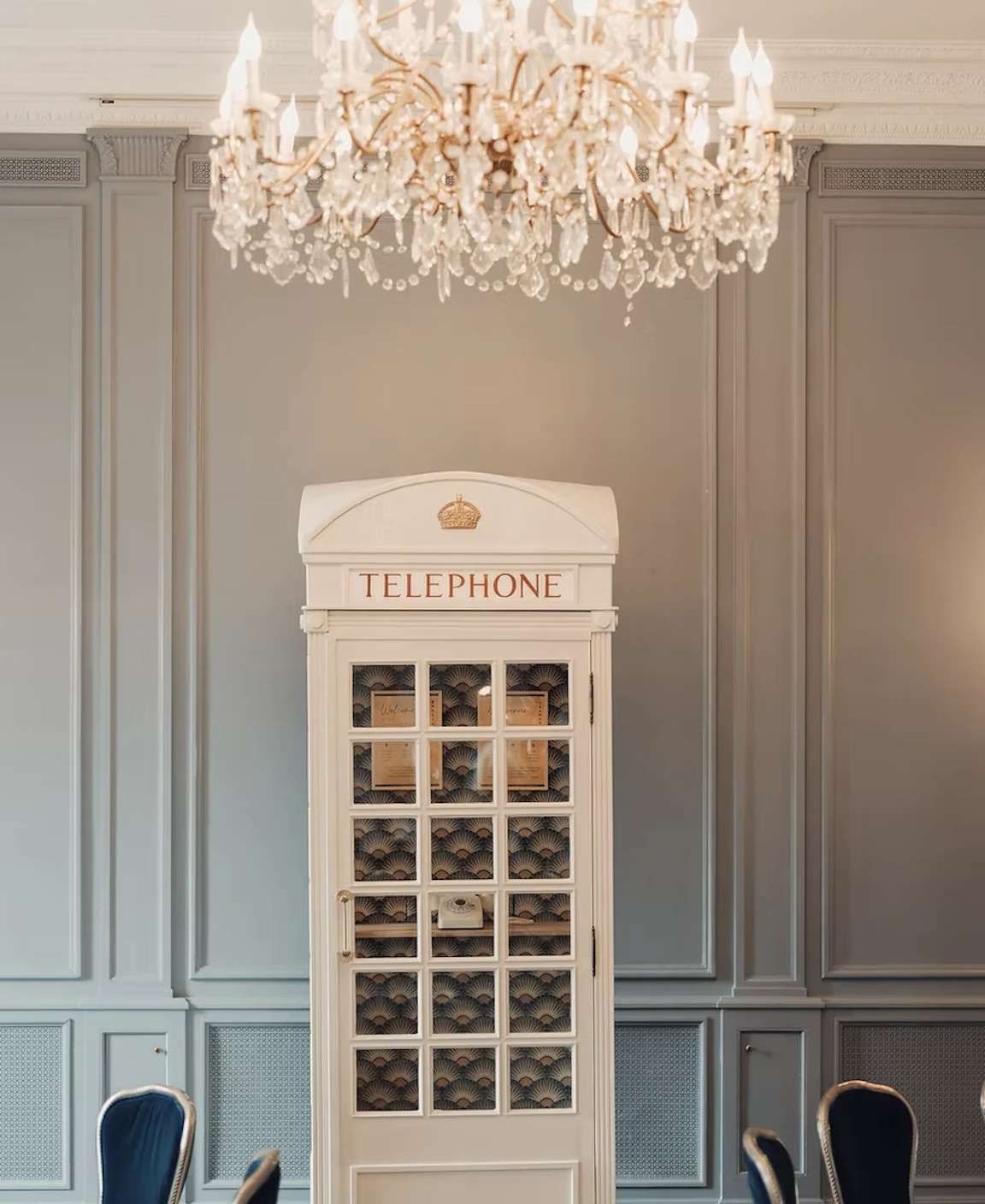 GE-jason-lugrin-ebeniste-work-cabine-telephonique.png