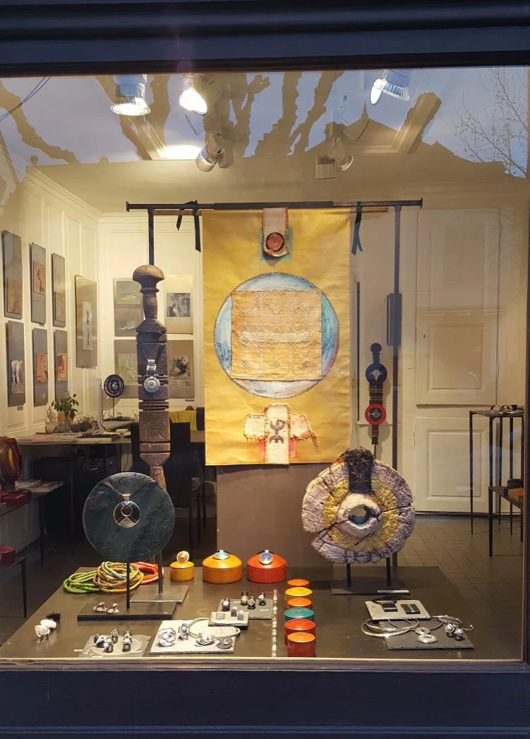 GE_Veronique-Albert_l-echoppe-des-arts_Bijoutiere_Metiers-d-Art_Vitrine.jpg