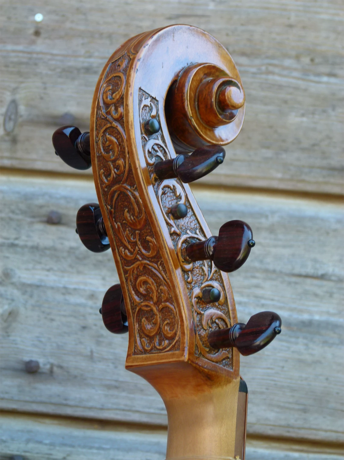 VD_Hans Martin Bader_Luthier_ASMA_Violadagamba.png