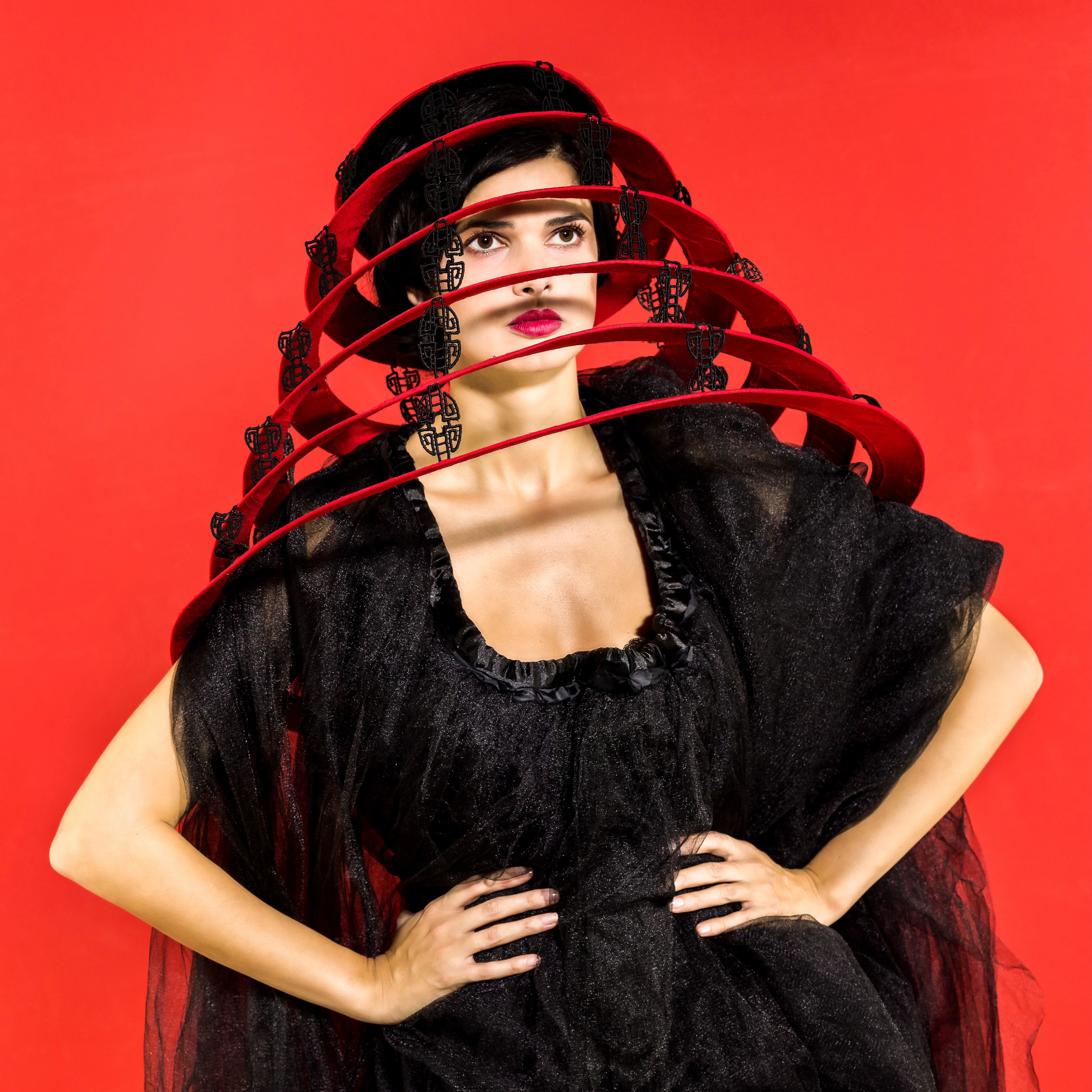 LU-Caroline-Felber-modiste-modele-VOLLAUFLOESUNG-heike-witzgall